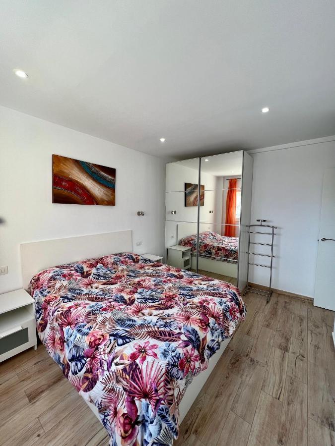 Apartment Crissol Los Cristianos  Εξωτερικό φωτογραφία